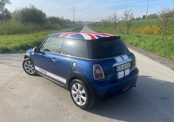 MINI Cooper cena 16100 przebieg: 147457, rok produkcji 2007 z Kraków małe 137